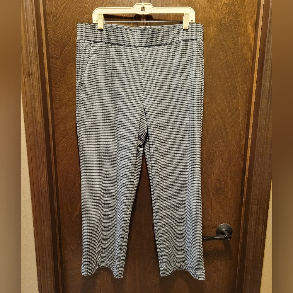 Loft Gray, Navy, & Olive Green Checkered Ankle Pants